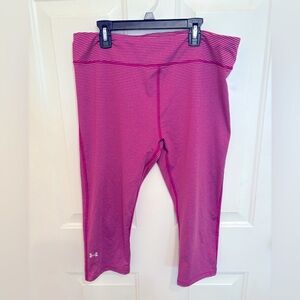 EUC Under Armour Women’s Striped Magenta Cropped Compression Leggings XL
